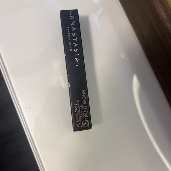 Anastasia Beverly Hills
Brow Genius® Conditioning Brow - Picture 2 of 2